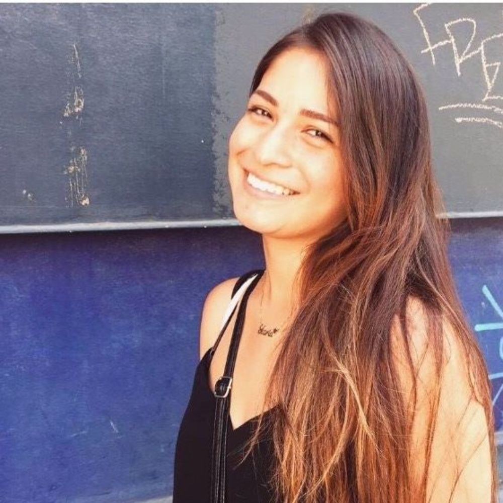 Meet your Posher, Gloria